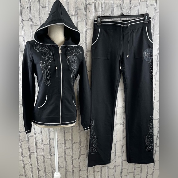 BCBG Maxazria Size:L WomenHoodie/Pants  Phinestone Detail Shimmer Thread Outline - Picture 16 of 16